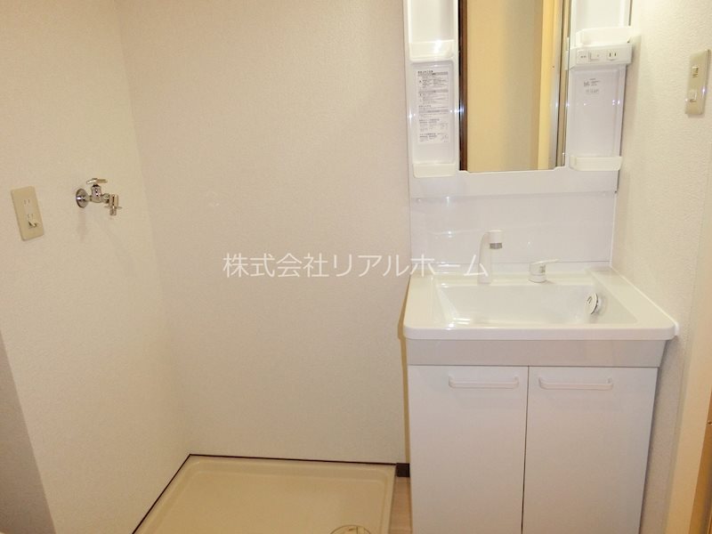 アン・レーブ その他2