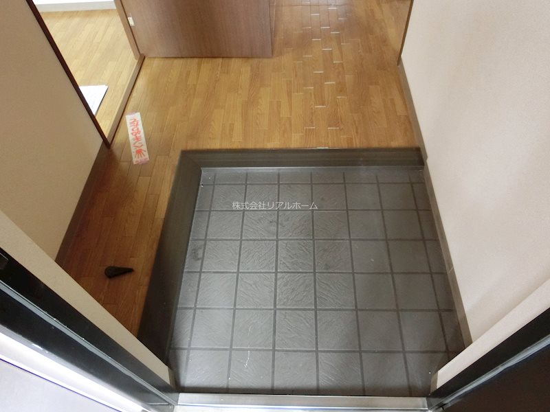 グランシャリオ 玄関