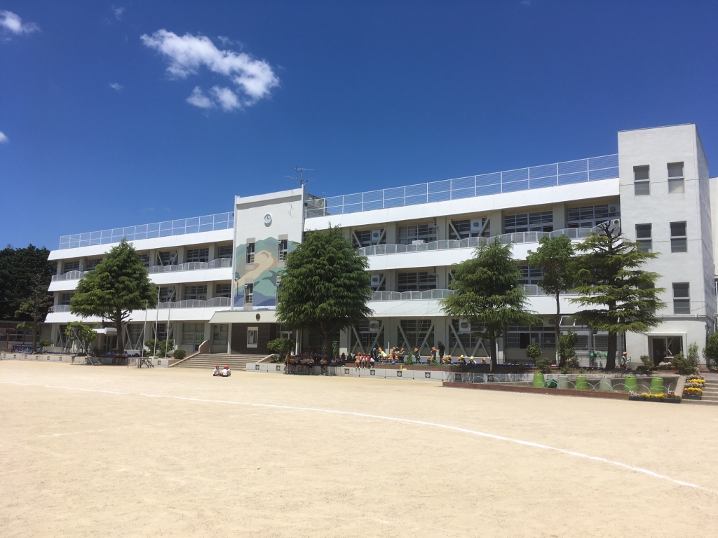 ベルコート花山 小学校
