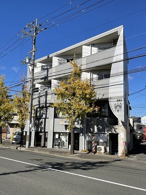 ル・プルミエール桂 302号室 外観