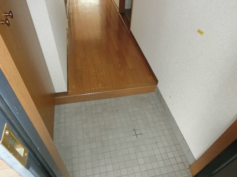 ラスヌベス 玄関