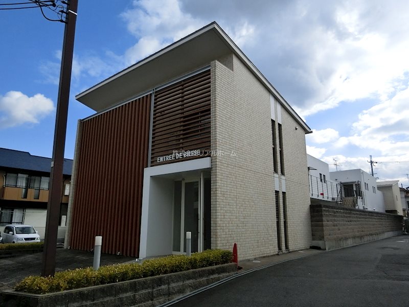 アントレデゥブリーズ 202号室 外観