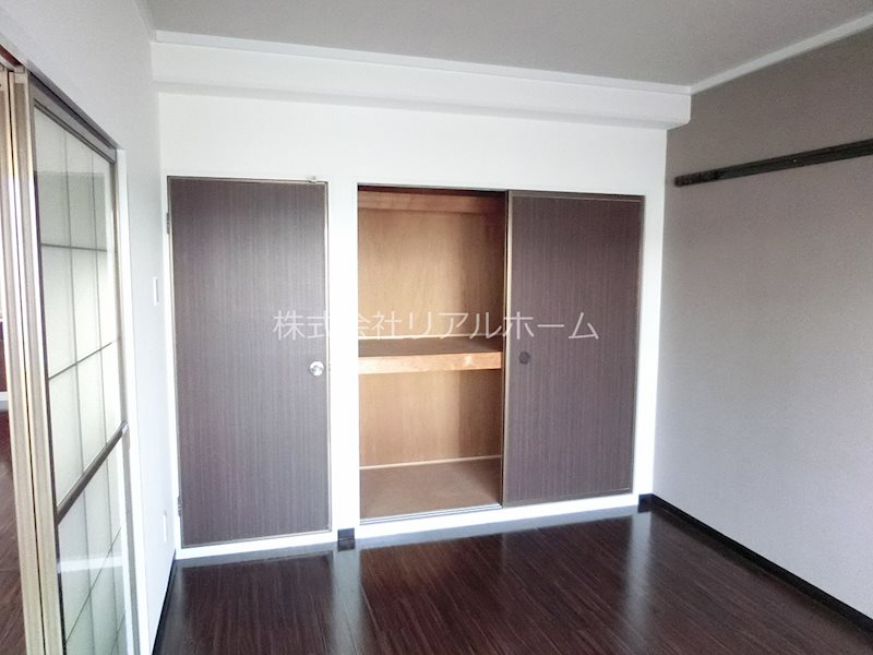 ベルジュール小嶋 ベッドルーム