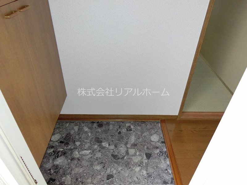 セジュール東代 玄関