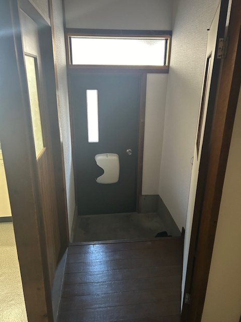 第一八ノ坪荘  玄関