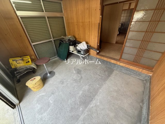 樫原井戸貸家  玄関