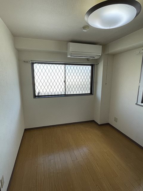 エクセレント上桂 ベッドルーム