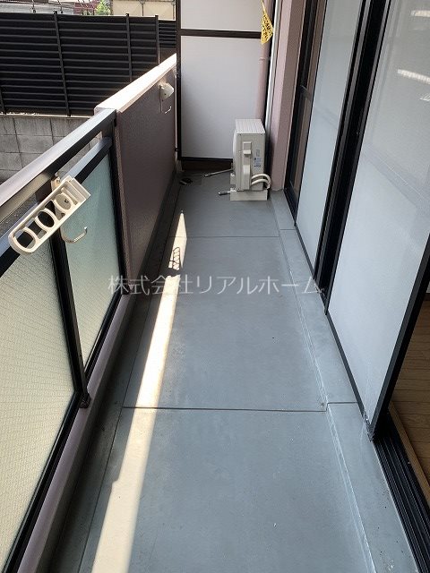 ジュンパルティール ベランダ