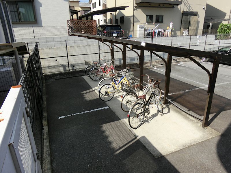 ローファス・パートⅡ 駐車場