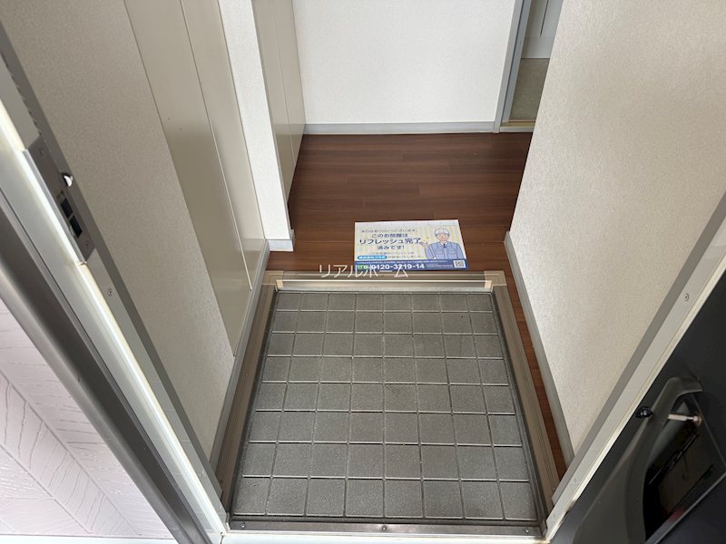 パレスロード桂  玄関
