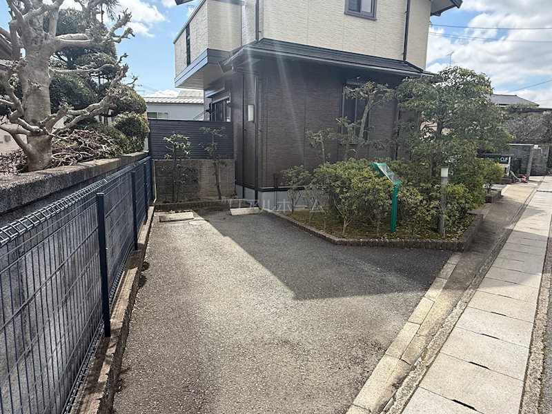 エターナルウッドⅡ 駐車場