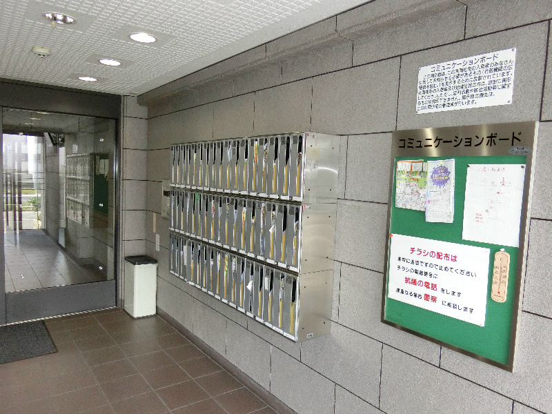 京都府京都市西京区桂徳大寺北町 エントランス