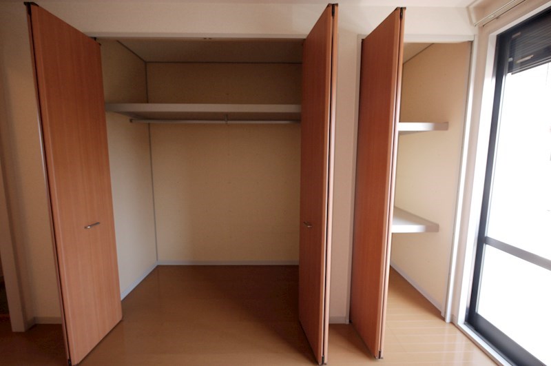 エスタシオン　Ａ棟 収納