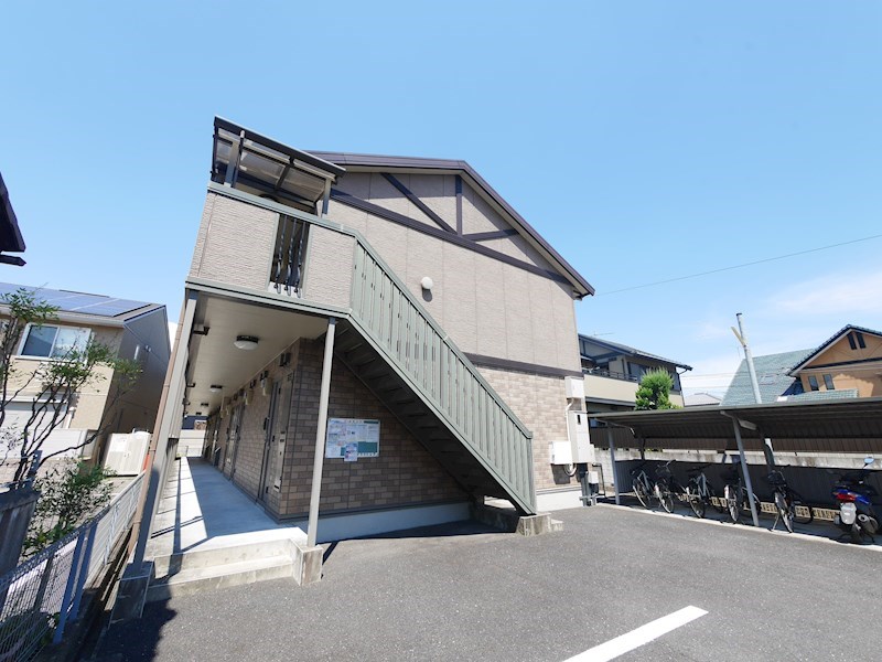 REVEUR 外観