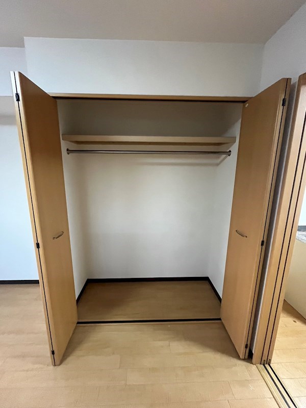 ロイヤルガーデン弐番館 収納