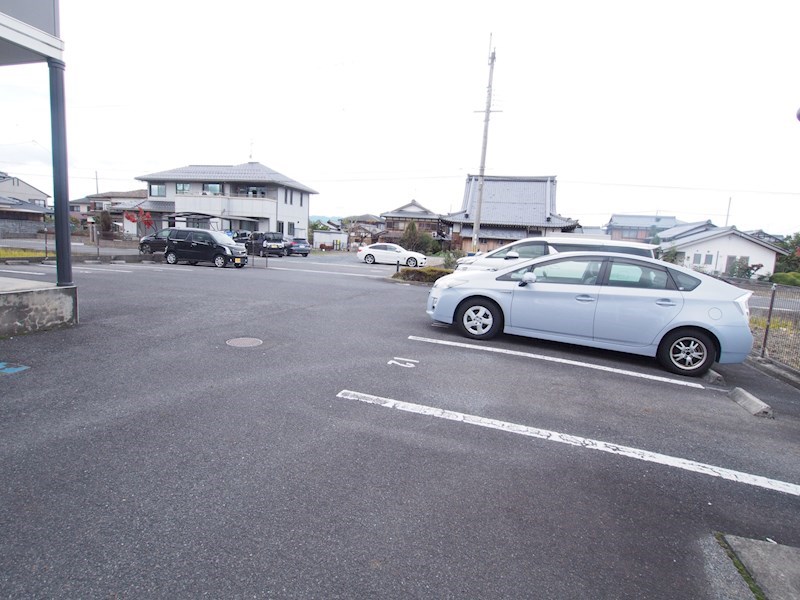 エポワール 駐車場
