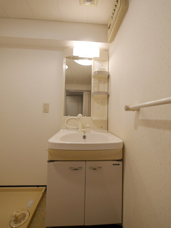 ふぁみーゆ貴生川 洗面所