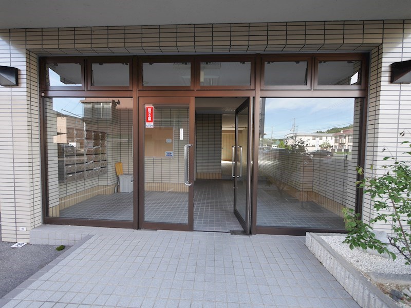 ふぁみーゆ貴生川 エントランス
