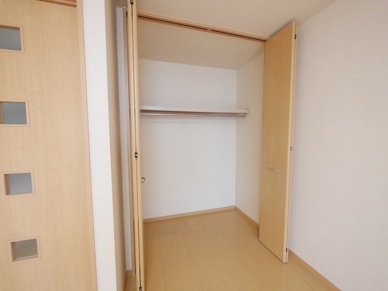 ハンズレジデンス北脇 A棟 収納