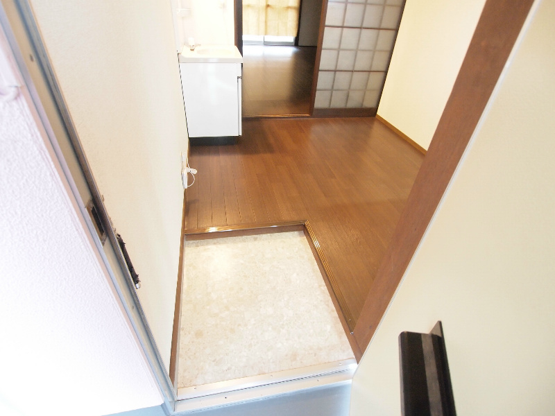 伊勢屋ハイツ 玄関