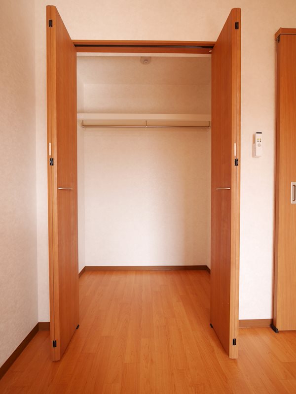 メゾン小西名坂1番館 収納