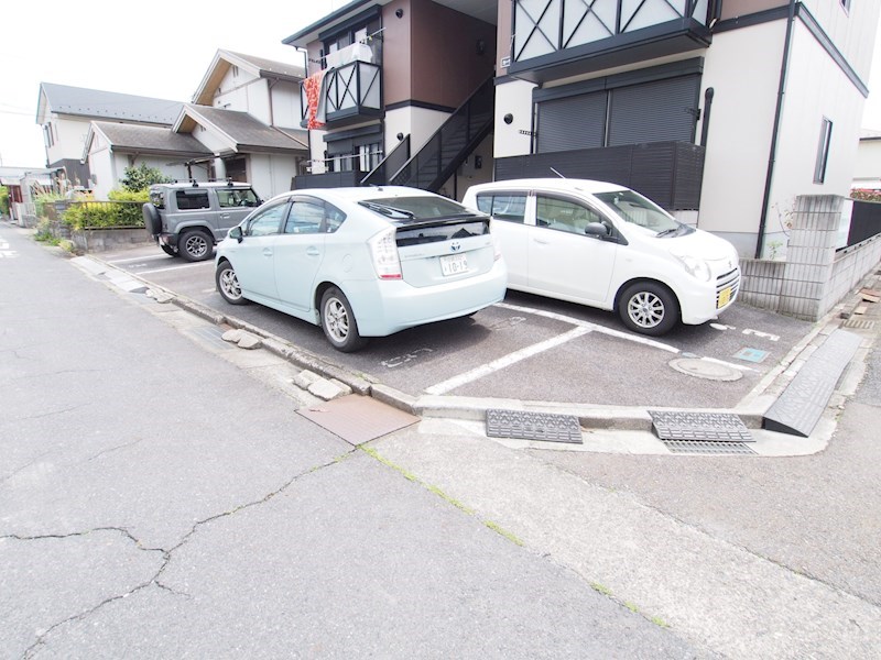 カーサ・アンジェロ 駐車場