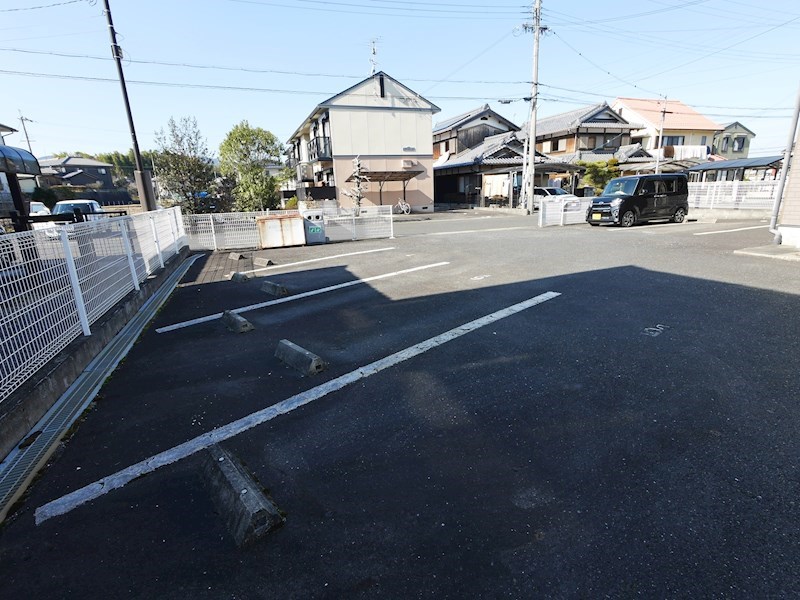 ひまわり館 駐車場
