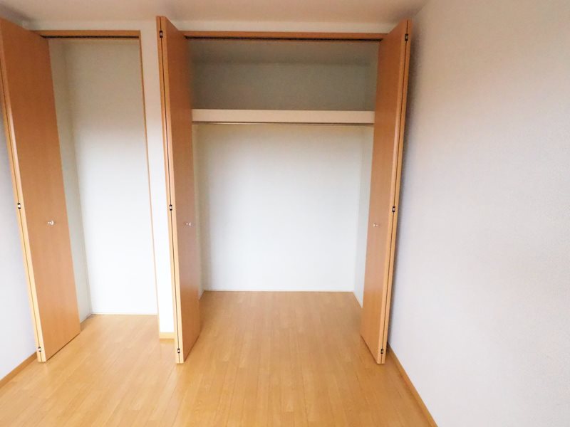 フラッツ レディアンス  収納