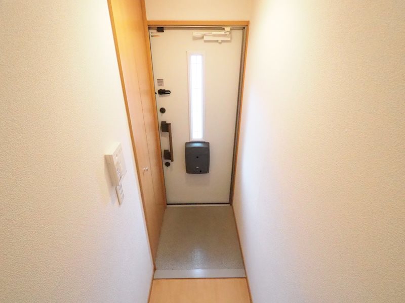 フラッツ レディアンス  玄関