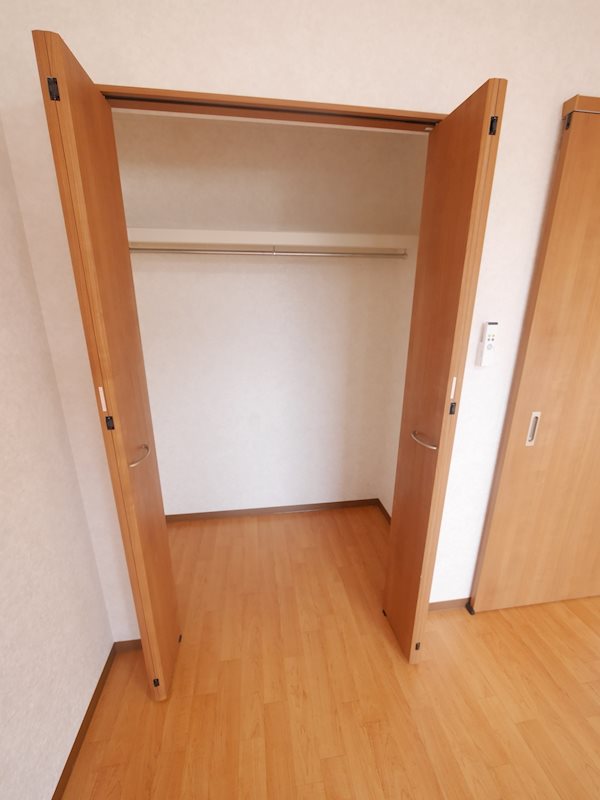 メゾン小西名坂3番館 収納