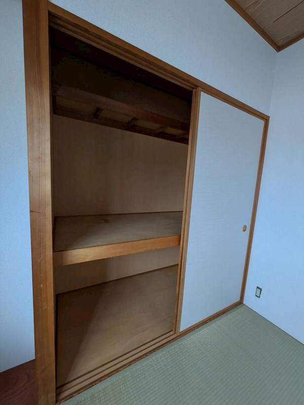 クレスティ栗田 収納