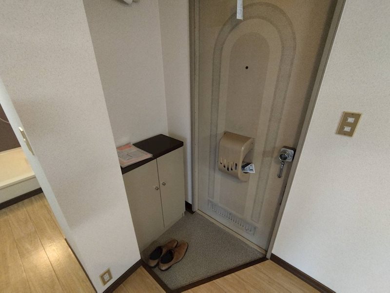 ハイツヒロノ2号 玄関