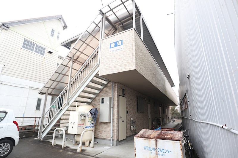 サークルハウス 外観