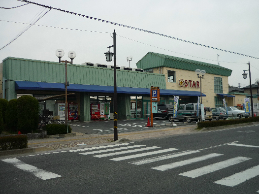 シャーメゾン　坪井 スーパー