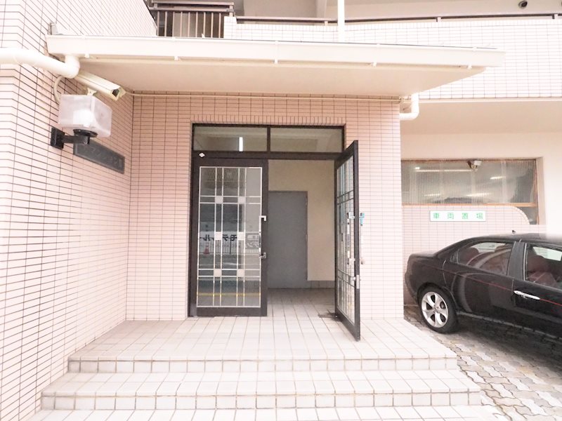 葵マンションⅡ エントランス