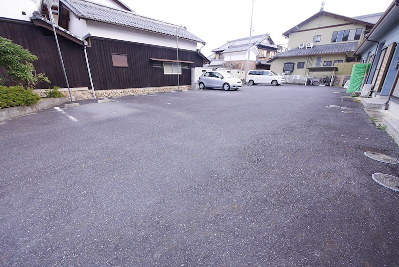TAKAIハイツ 駐車場
