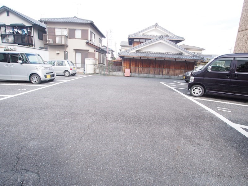 金ヶ森ハイツ 駐車場