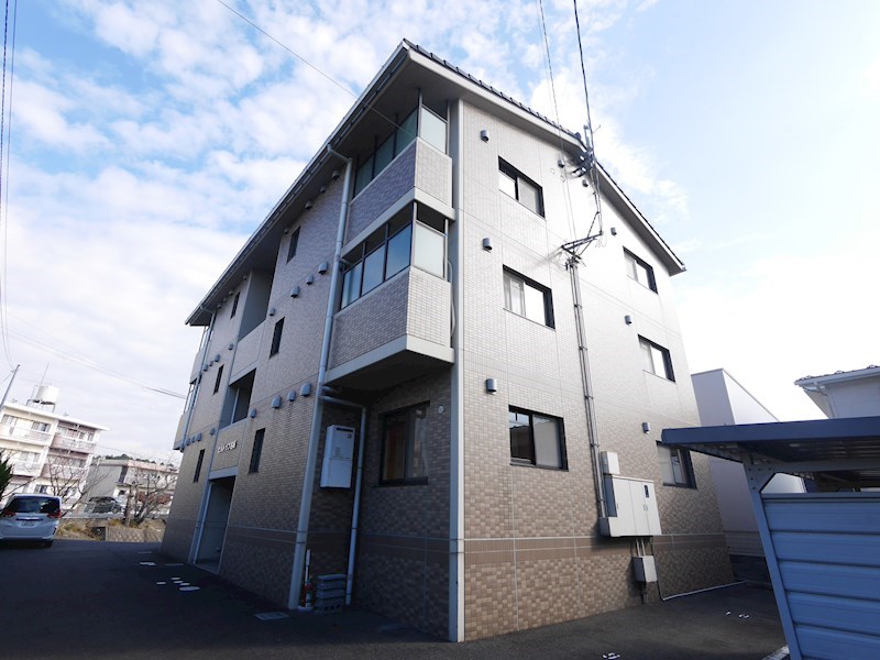 ヒルトップ名坂 外観