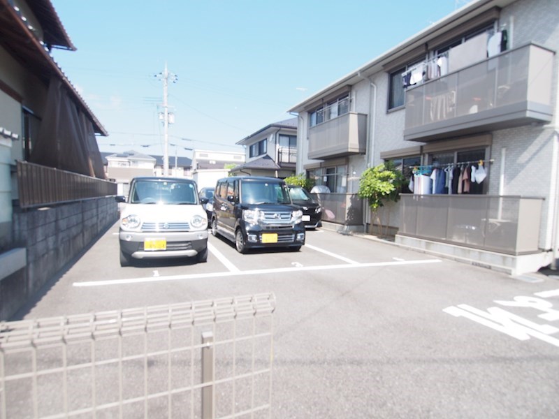アンジェリック 駐車場