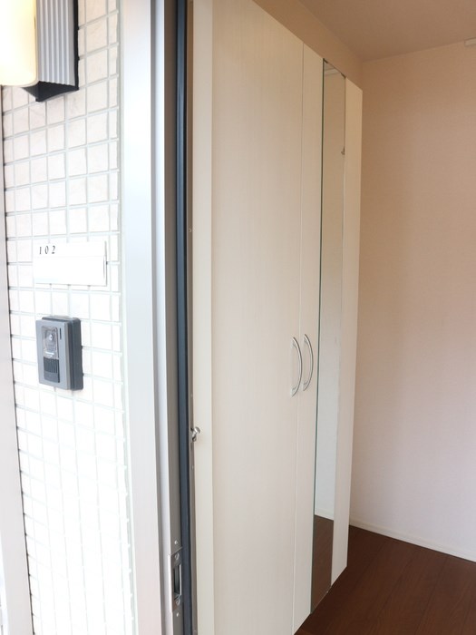 ドルフ東矢倉 玄関