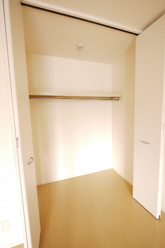 クレセント 収納