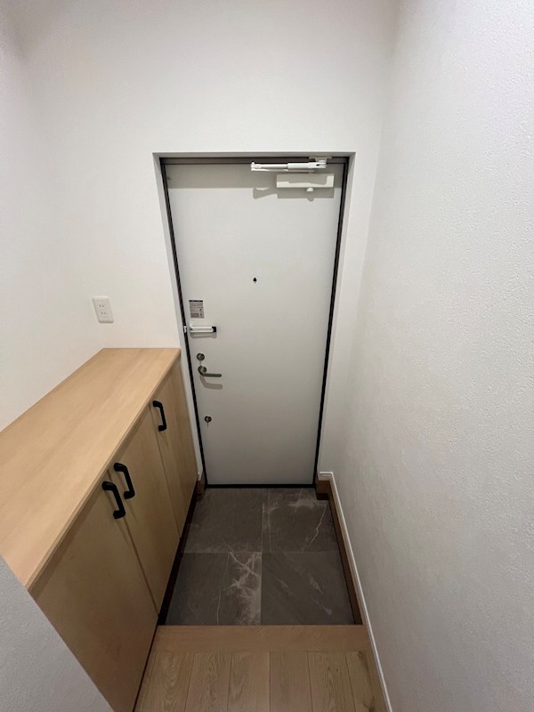 メゾフォルテ810　B棟 玄関