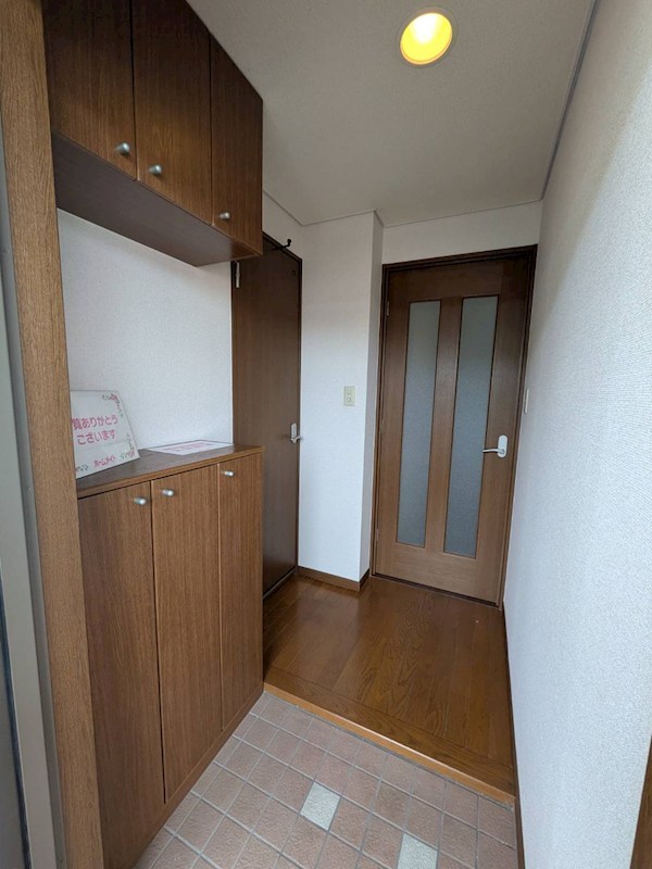 Prevail　VAN 玄関
