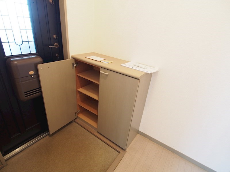 サンシャインなかやすＡ 玄関