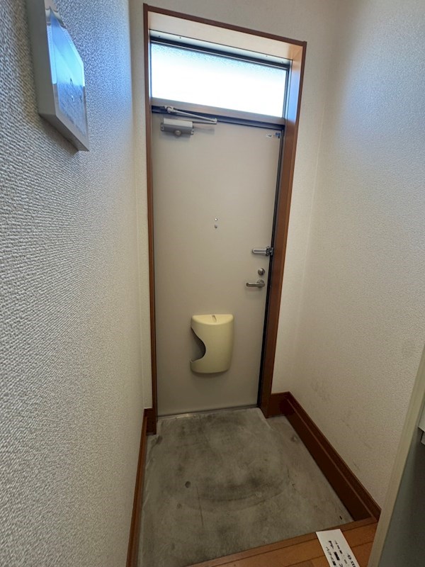 サークル7 玄関