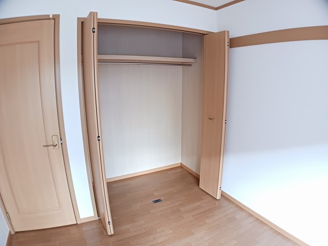 フロントパークこうかⅡ 収納