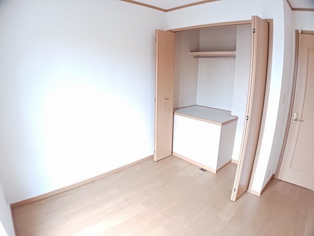 フロントパークこうかⅡ リビング