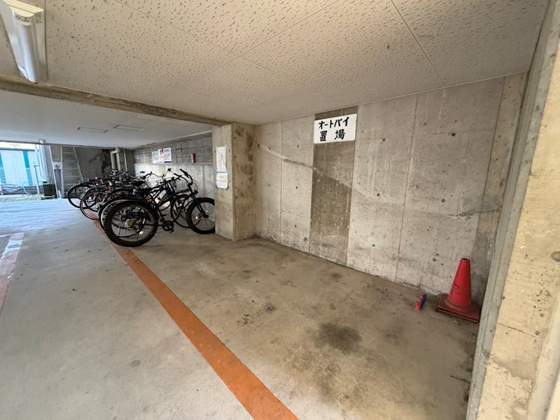 サンクリエート追分 駐車場