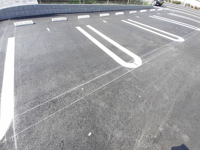 バンブー　ニン　Ａ 駐車場