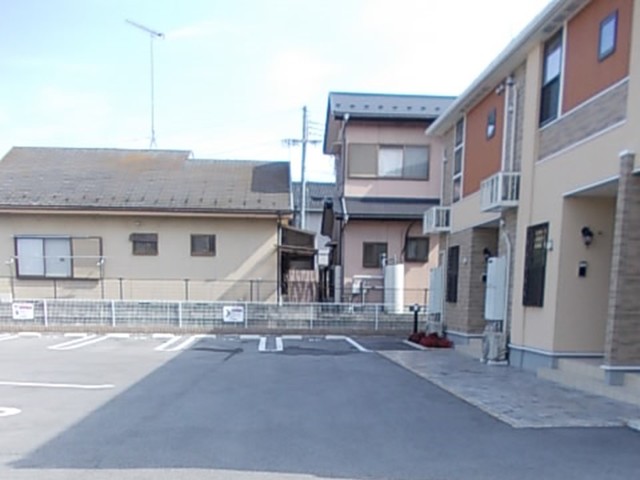 プラシード新城Ⅰ 駐車場